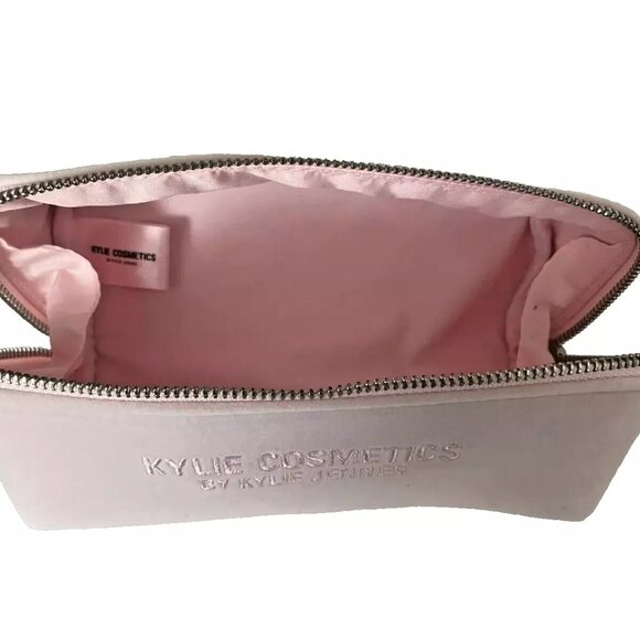 KYLIE Cosmetics PINK VELVET Makeup Pouch Travel Toiletry Bag Baby Pastel SOFT - Picture 4 of 4